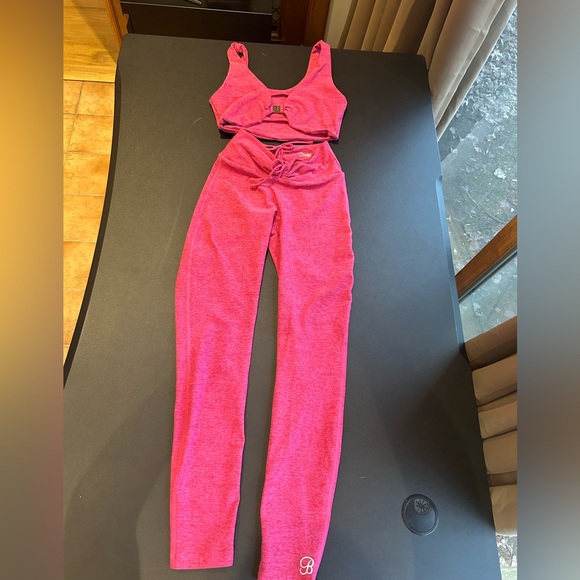 (3) Bombshell Workout Set Bundle - Picture 11 of 14